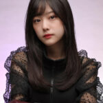 セミロングのくせ毛でお悩みの方は「弱酸性縮毛矯正」で美しい艶髪になりましょう！