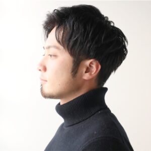 メンズ縮毛矯正でおすすめ「センターパート」やり方からオーダー方法まで教えます。