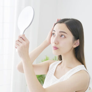 酸熱トリートメントの白髪への効果や相性は?現役美容師が本音で解説!