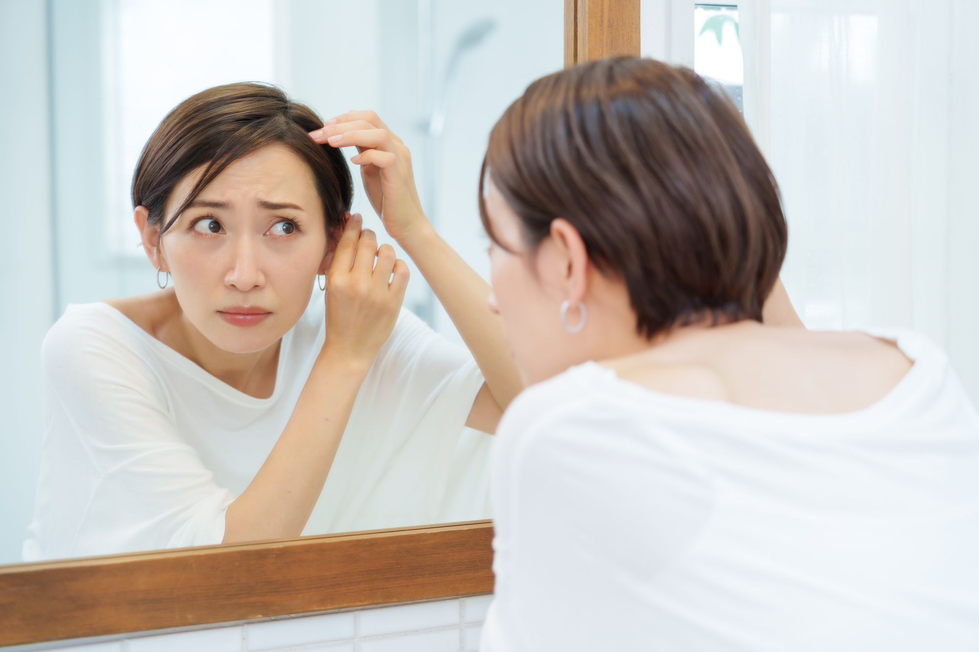 髪質改善って抜け毛に効果はある?ぺたんこ髪をふんわりヘアに育てよう