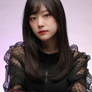 セミロングのくせ毛でお悩みの方は「弱酸性縮毛矯正」で美しい艶髪になりましょう！