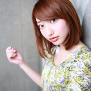 ミディアムヘアの縮毛矯正はどれが正解？｜レイヤーあり・なしの違いと失敗しない選び方